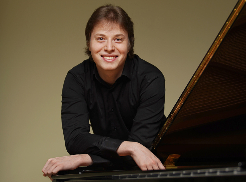 Ilya Shmukler-featured